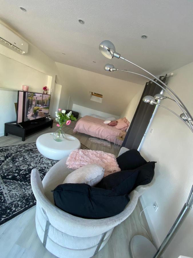 Agreable Chambre D'Hote Calme Avec Piscine Souvans Eksteriør bilde